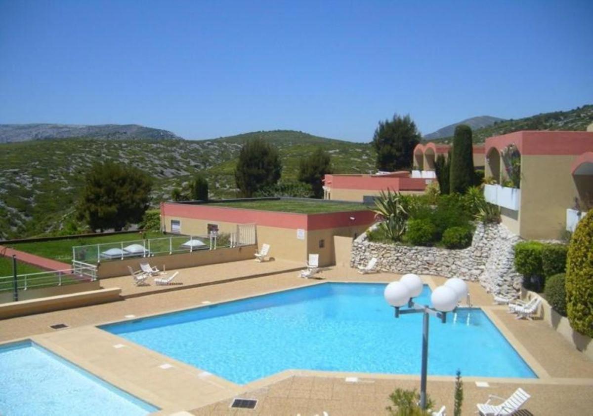 Appartement Confortable, Petite Vue Mer Et Piscine Cassis Exterior photo